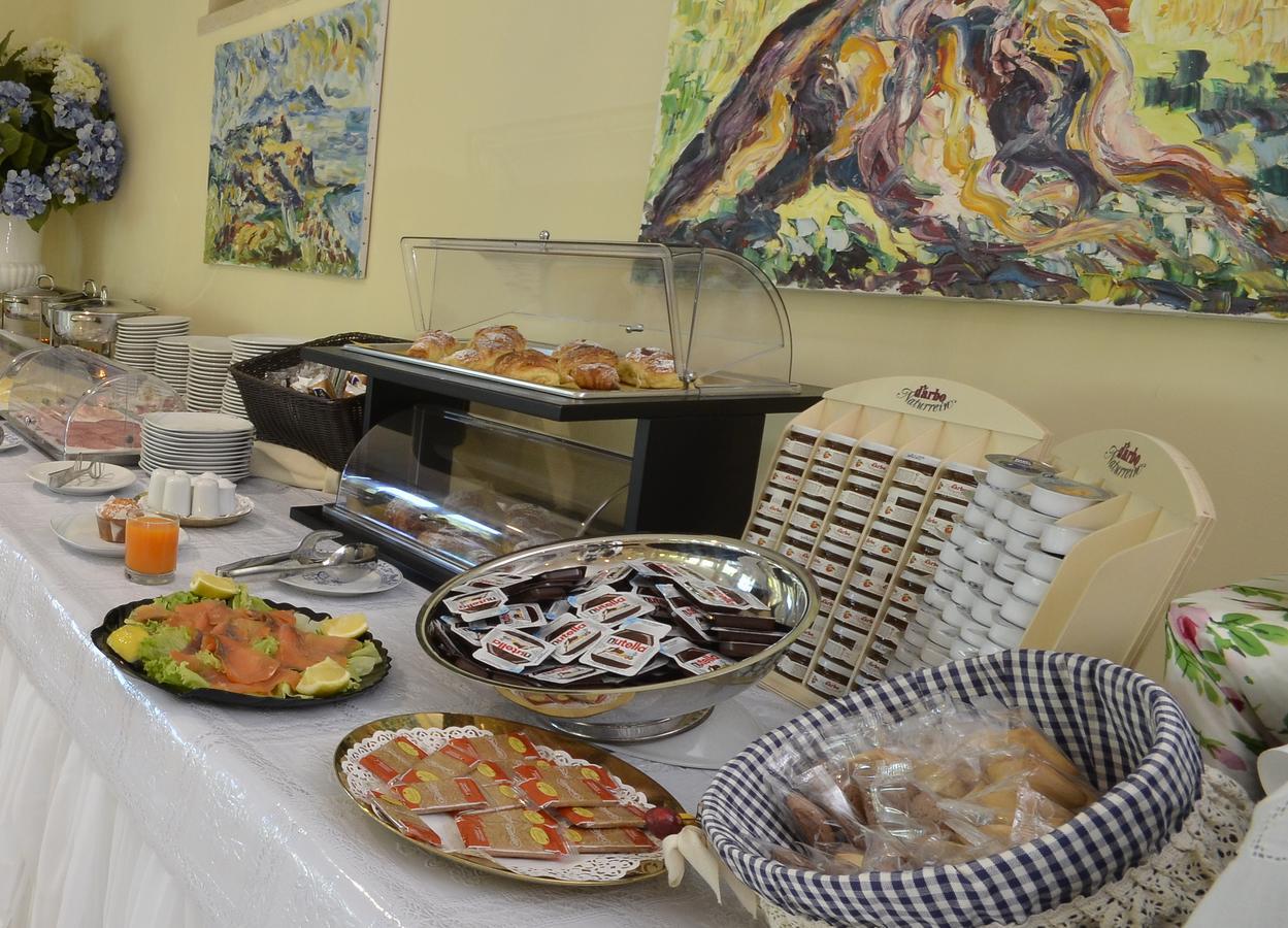 דסנזאנו דל גארדה Relais Du Lac מראה חיצוני תמונה